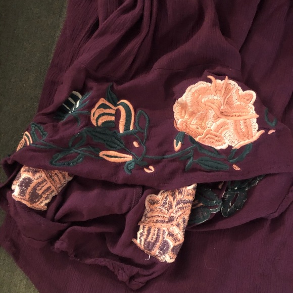 Francesca’s shirt - Picture 2 of 3